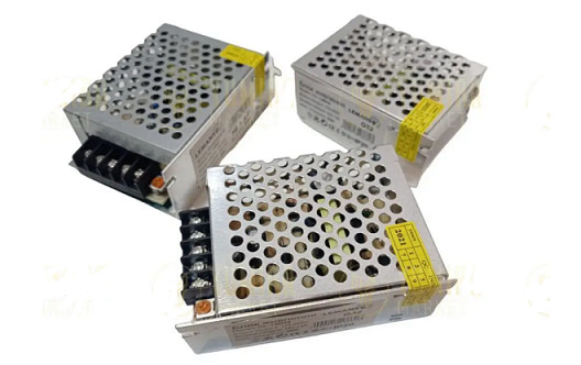 https://arita.ua/images/products/blok-pitanya-metal-12v-60w-1746836754-33089839.jpg