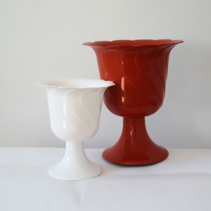 https://arita.ua/images/products/gorshok-cvetochnyy-gazon-tyulypan-terrakotovyy-d-32-sm-mm-1609074601-25348256.jpg