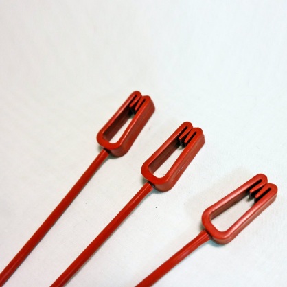 https://arita.ua/images/products/gorshok-cvetochnyy-neon-s-podveskoy-terrakotovyy-d-20-sm-mm-1609074603-1505202799.jpg
