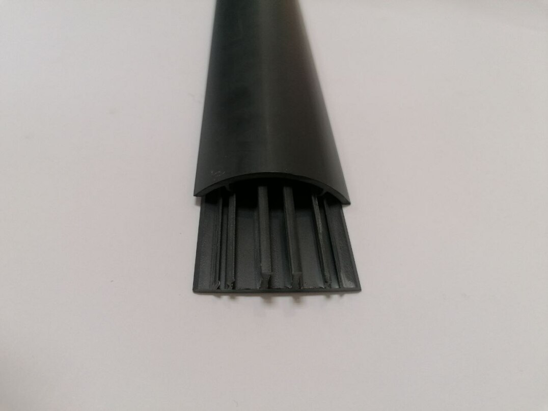 https://arita.ua/images/products/kabelynyy-kanal-napolynyy-7018-2metra-neomax-1709723187-554258233.jpg
