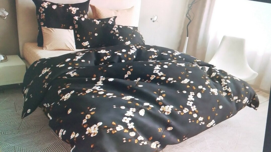 https://arita.ua/images/products/komplekt-postelynogo-belyya-ukrainochka-belaya-sakura-byazy-gold67610-1640263719-1276232965.jpg