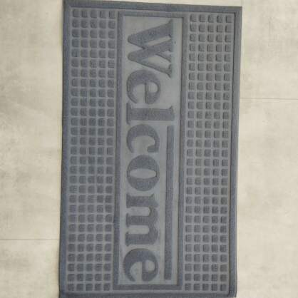 https://arita.ua/images/products/kovrik-pridvernyy-na-rezinovoy-osnove-mix-velour-4575-cm-3cveta-2deki-1714784389-319093748.jpg