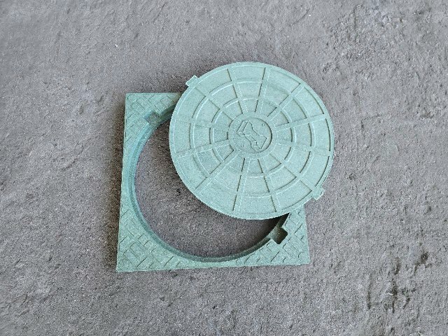 https://arita.ua/images/products/lyuk-kanalizi-p-p-kvadratnyy-s-krugloy-kryshkoy-3t-6767-d60sm-zelenyy-peshehodnyy-tip-legkiy-v-1718191472-1687623660.jpg