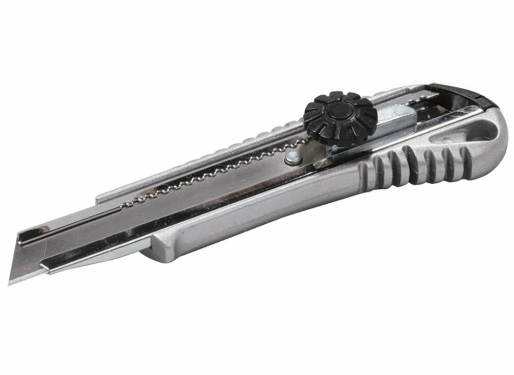 https://arita.ua/images/products/nogh-proreznoy-s-lezviem-18-mmi-metallicheskaya-napravlayuschaya-vintovaya-fiksaciya-master-tool15945-1609074419-113205268.jpg