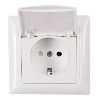 https://arita.ua/images/products/rozetka-1-ya-belaya-s-z-s-kryshkoy-luxel-primera-1718067191-550787879.jpg