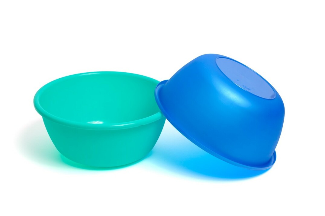 https://arita.ua/images/products/salatnica-3l-plasti-s-deleniyami-med-1609076446-1218581372.jpg