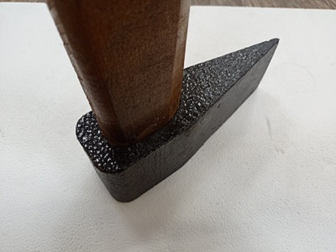 https://arita.ua/images/products/topor-kolun-32kg-klin-ruchka-70sm-1695082857-1348084897.jpg